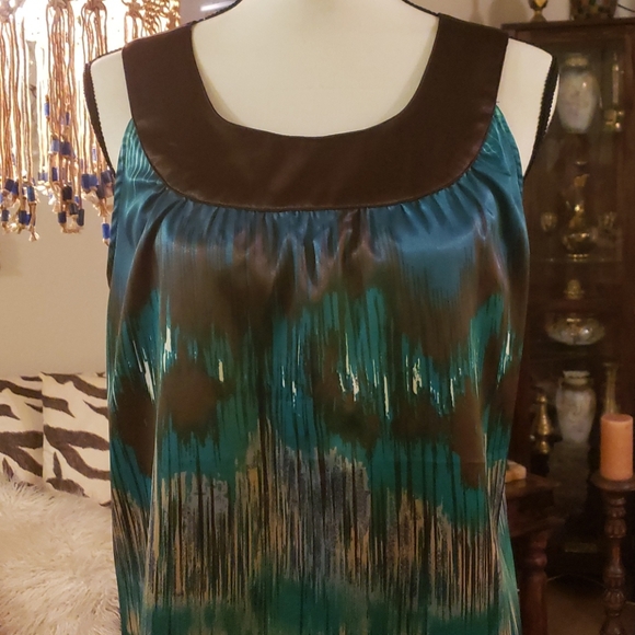 Top - Picture 3 of 6